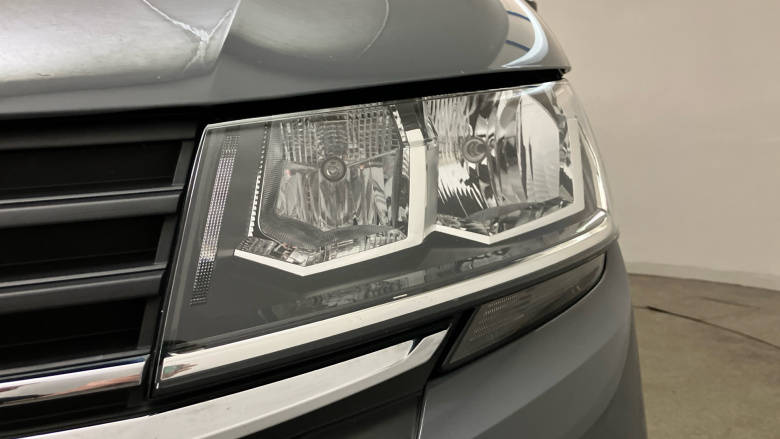 Volkswagen Transporter T30 Swb Diesel 2.0 TDI 150 Highline Kombi Van